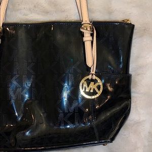 Michael Kors logo MK Bag